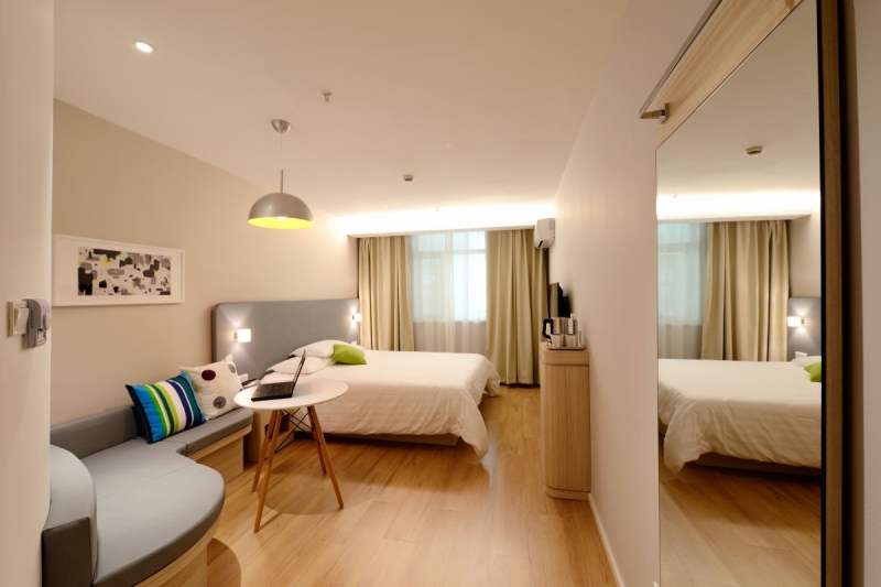 hotel-ANTIBES-min_hotel_guest_room_new-634601